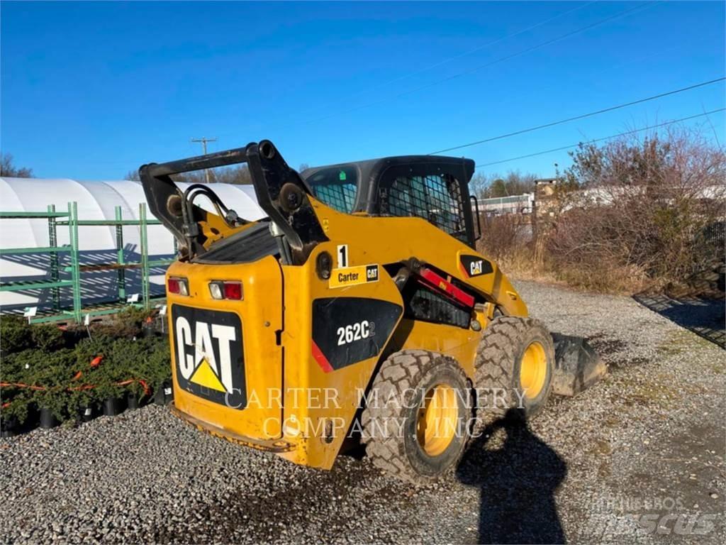 CAT 262C2 Lietoti riteņu kompaktiekrāvēji