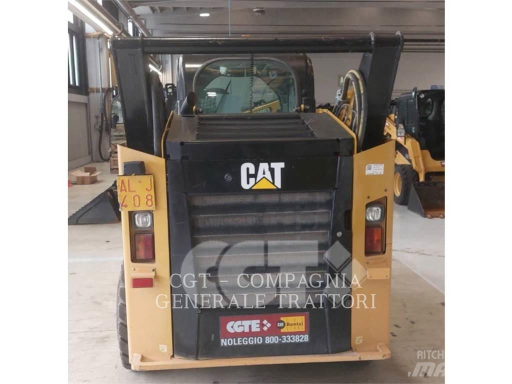 CAT 262D Lietoti riteņu kompaktiekrāvēji