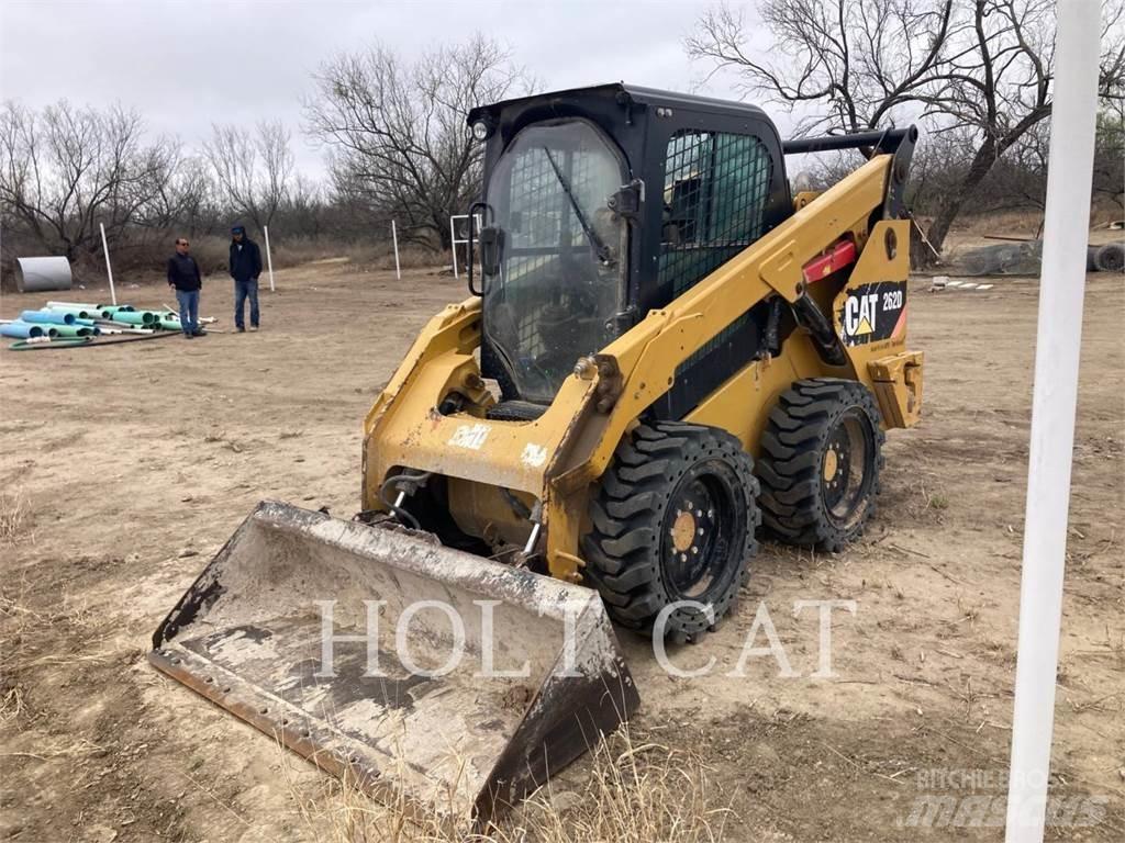 CAT 262D Lietoti riteņu kompaktiekrāvēji