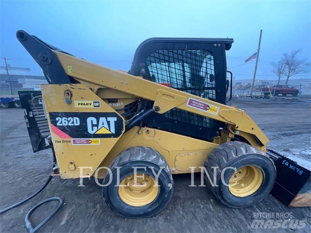 CAT 262D Lietoti riteņu kompaktiekrāvēji