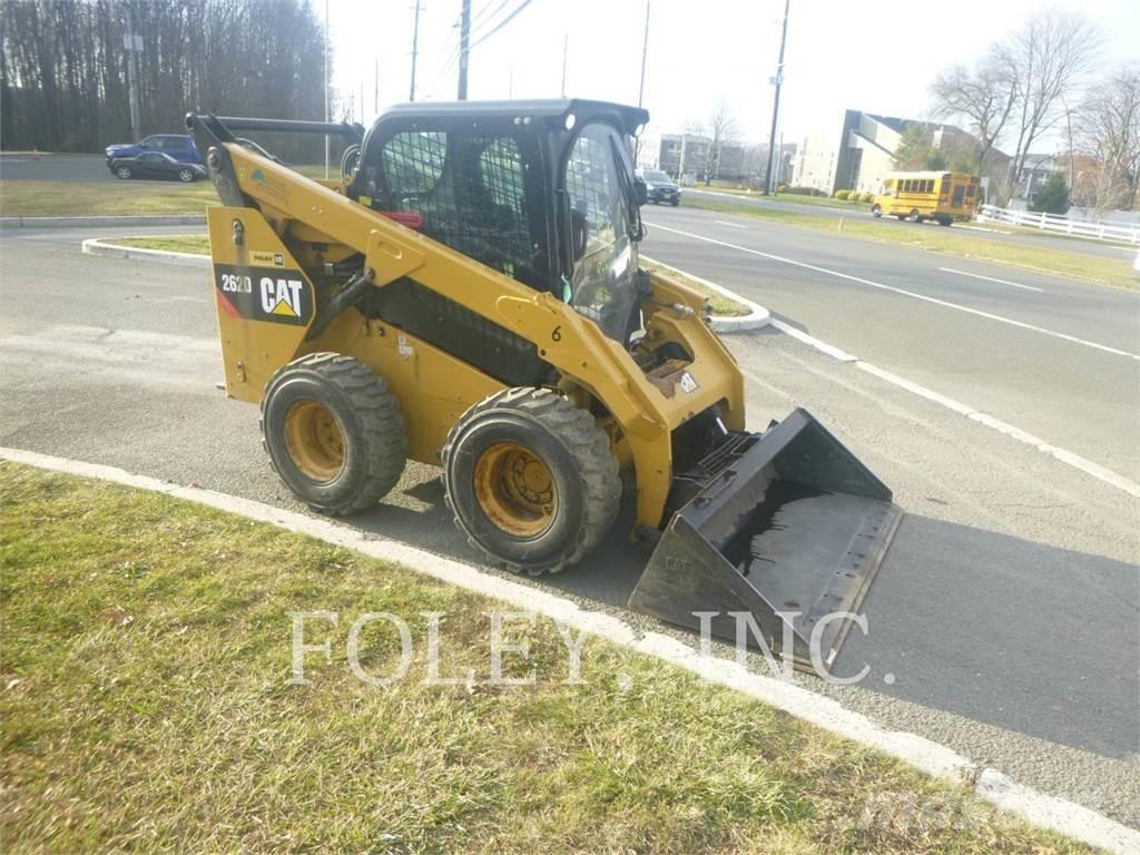 CAT 262D Lietoti riteņu kompaktiekrāvēji