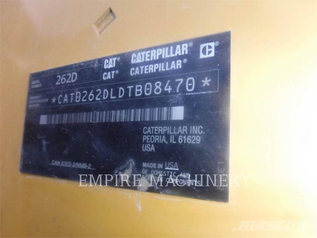 CAT 262D Lietoti riteņu kompaktiekrāvēji