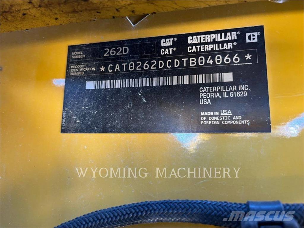 CAT 262D Lietoti riteņu kompaktiekrāvēji