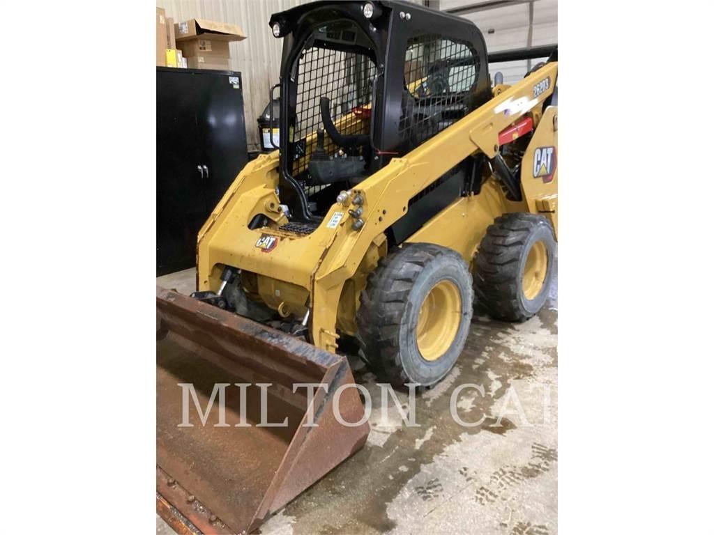 CAT 262D 3 Lietoti riteņu kompaktiekrāvēji