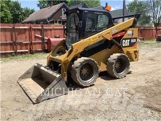 CAT 262D A2Q+ Lietoti riteņu kompaktiekrāvēji