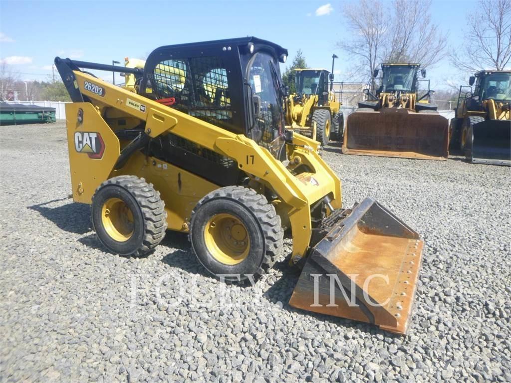 CAT 262D3 Lietoti riteņu kompaktiekrāvēji