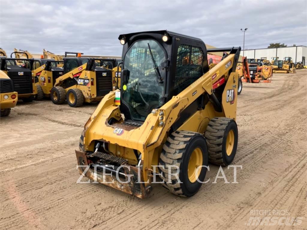 CAT 262D3 Lietoti riteņu kompaktiekrāvēji