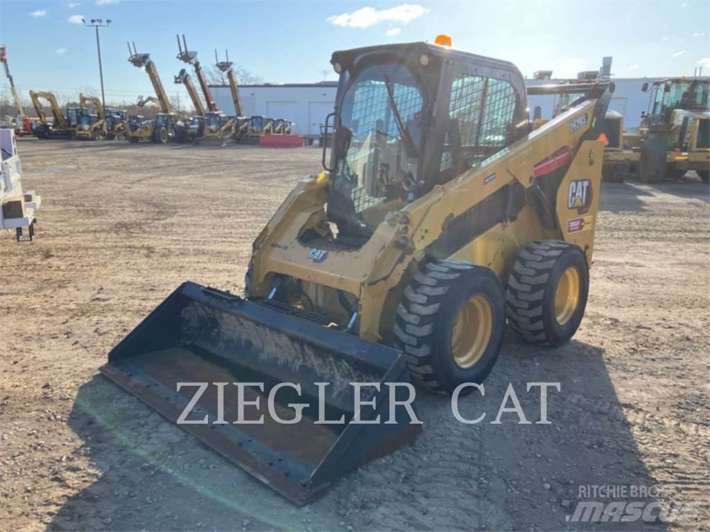 CAT 262D3 Lietoti riteņu kompaktiekrāvēji