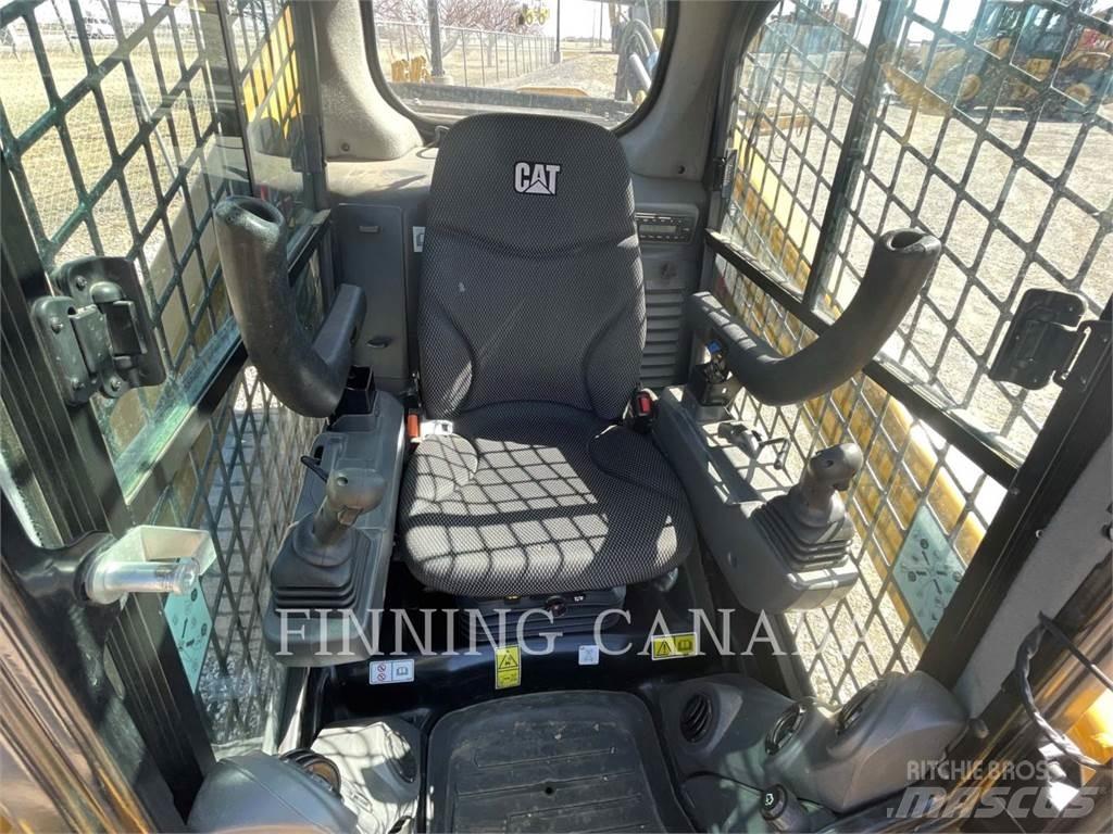 CAT 262D3 Lietoti riteņu kompaktiekrāvēji