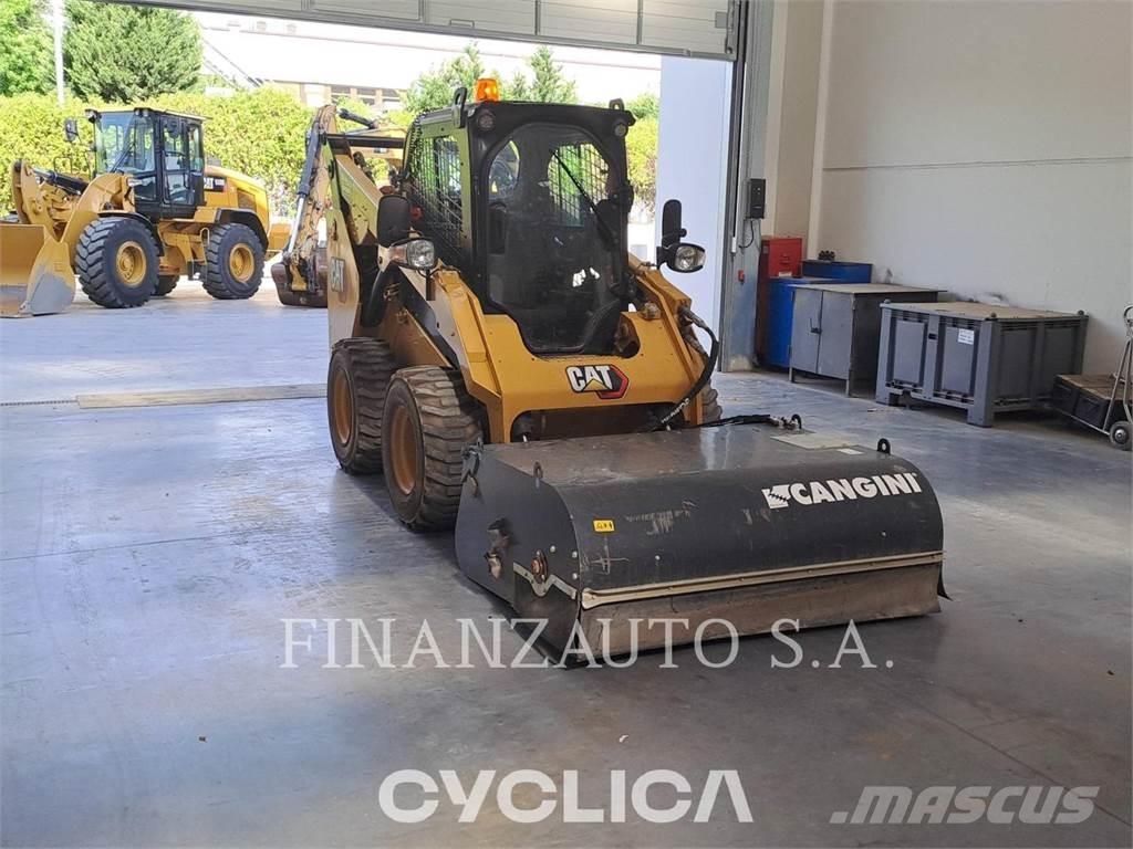 CAT 262D3 Lietoti riteņu kompaktiekrāvēji