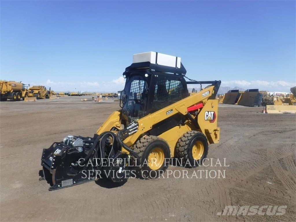 CAT 262D3 Lietoti riteņu kompaktiekrāvēji