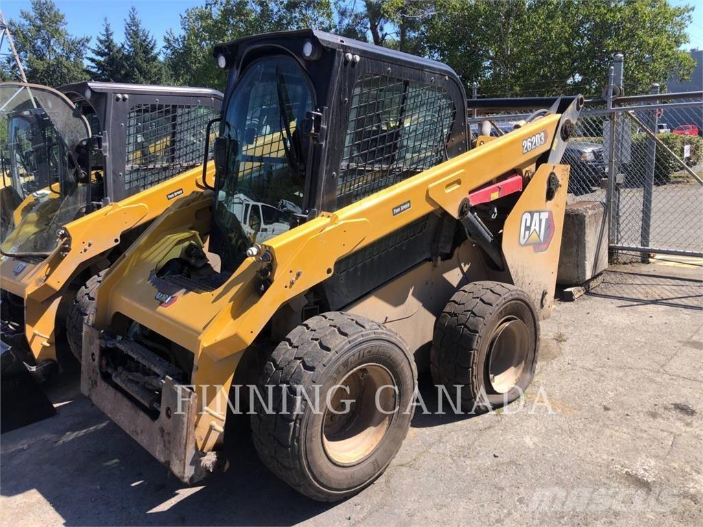 CAT 262D3 Lietoti riteņu kompaktiekrāvēji