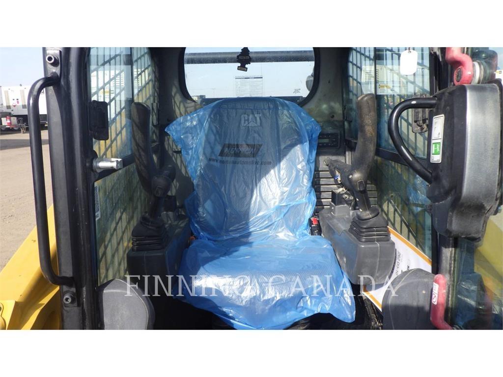 CAT 262D3 Lietoti riteņu kompaktiekrāvēji