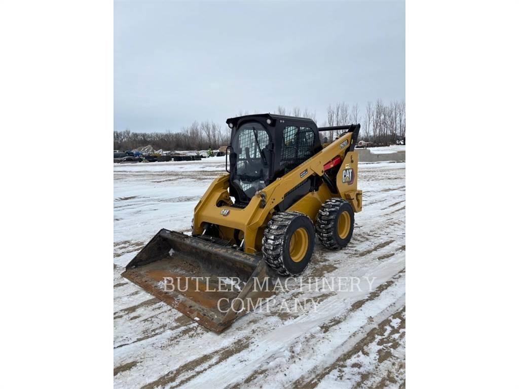 CAT 262D3 C3H3 Lietoti riteņu kompaktiekrāvēji