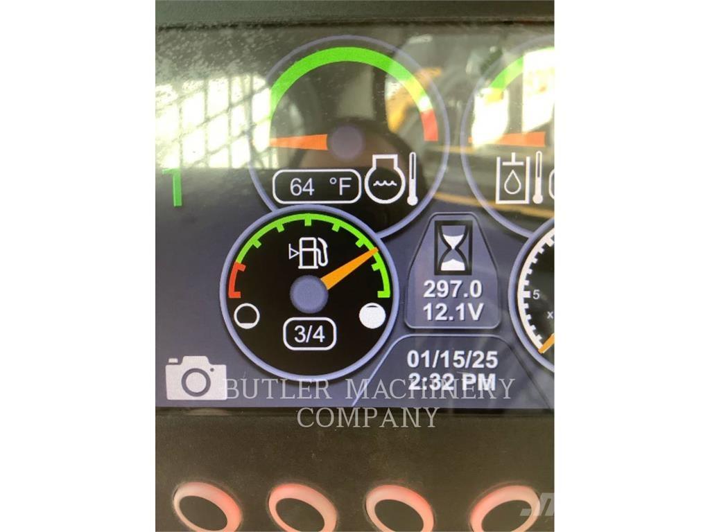 CAT 262D3 C3H3 Lietoti riteņu kompaktiekrāvēji