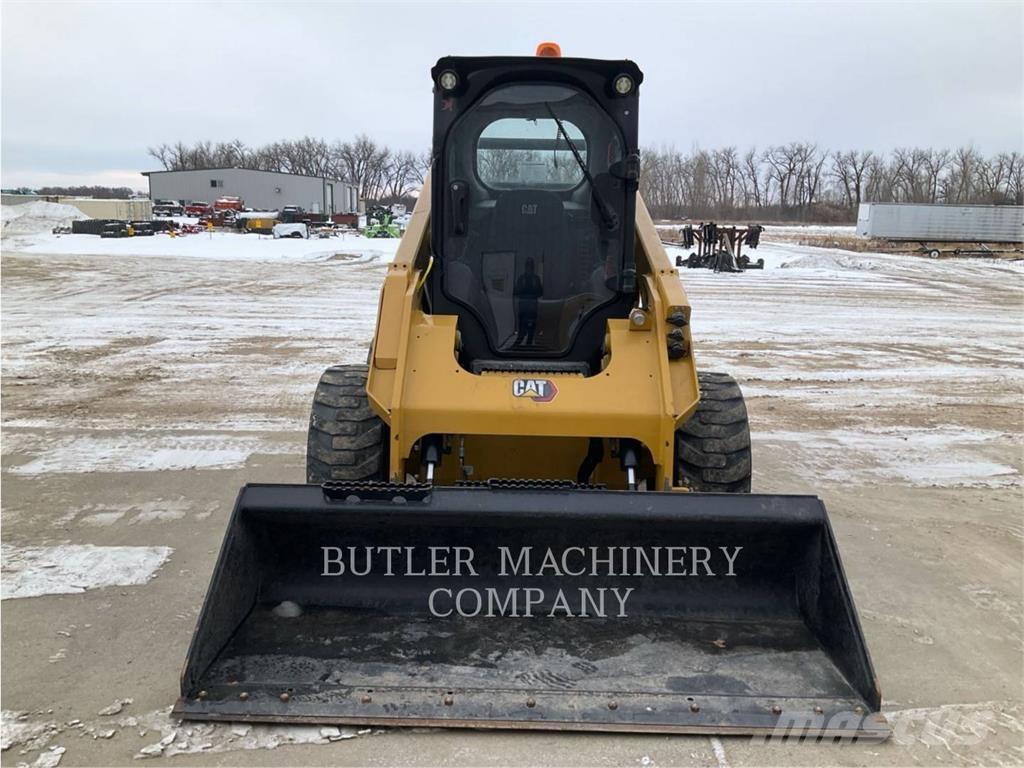 CAT 262D3 C3H3 Lietoti riteņu kompaktiekrāvēji