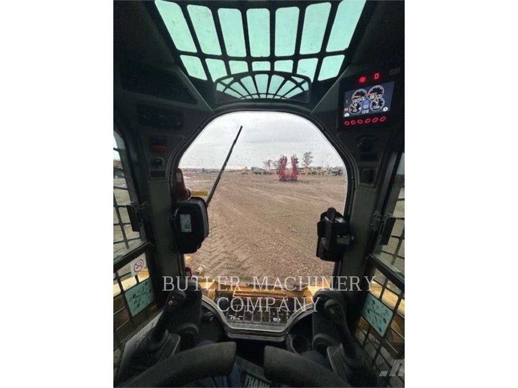 CAT 262D3 C3H3 Lietoti riteņu kompaktiekrāvēji