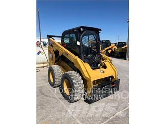 CAT 262D3XPS2C Lietoti riteņu kompaktiekrāvēji