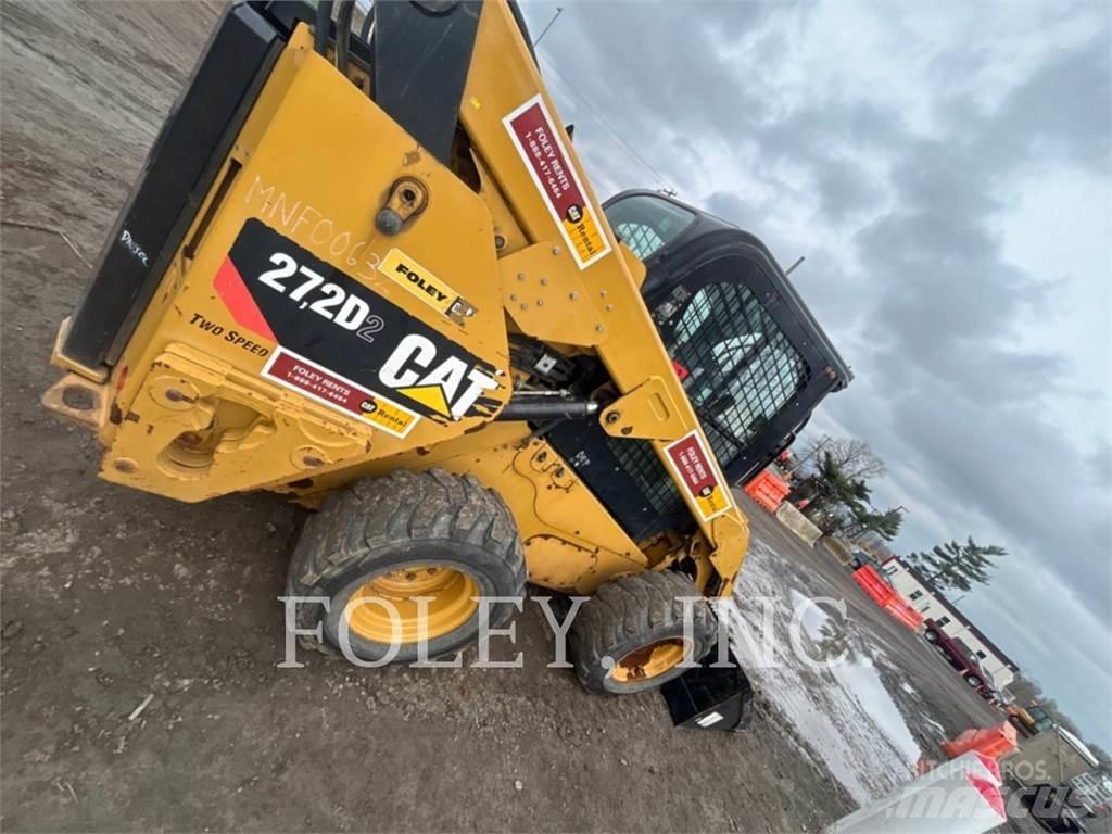 CAT 272D2 Lietoti riteņu kompaktiekrāvēji