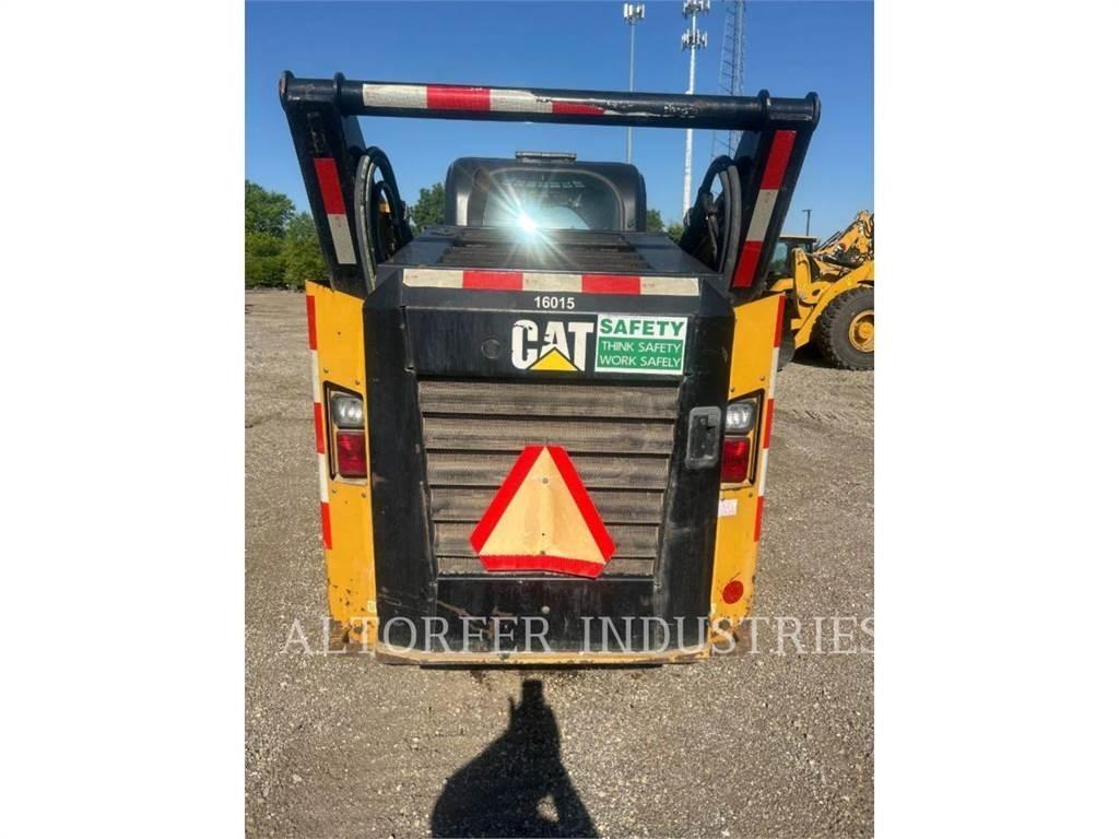 CAT 272D2 Lietoti riteņu kompaktiekrāvēji