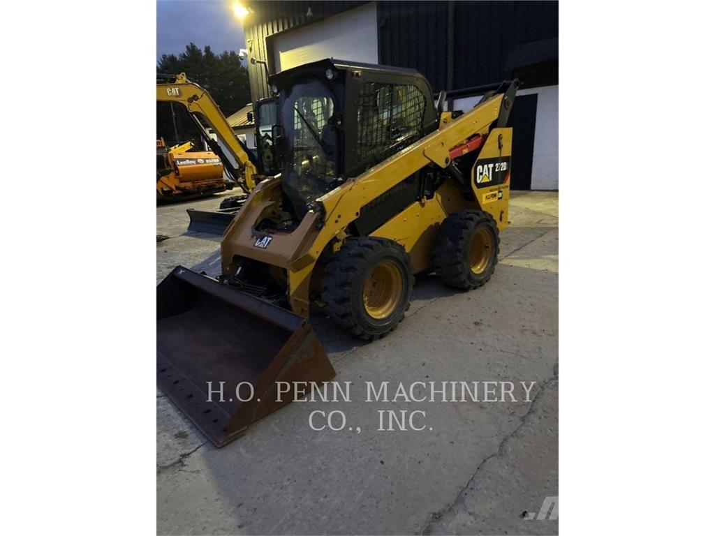 CAT 272D2 Lietoti riteņu kompaktiekrāvēji