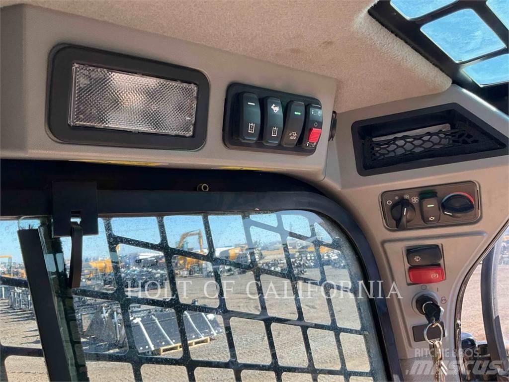 CAT 272D3XE Lietoti riteņu kompaktiekrāvēji