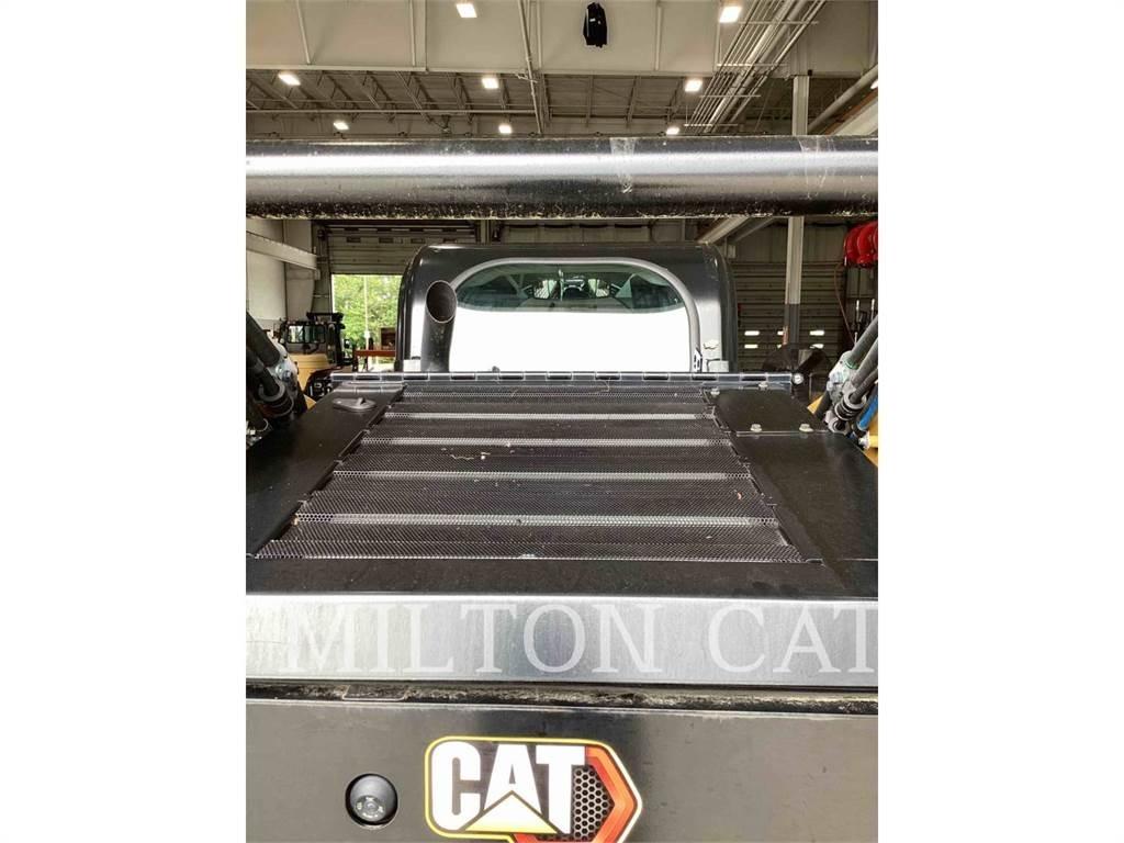 CAT 272D3XE Lietoti riteņu kompaktiekrāvēji