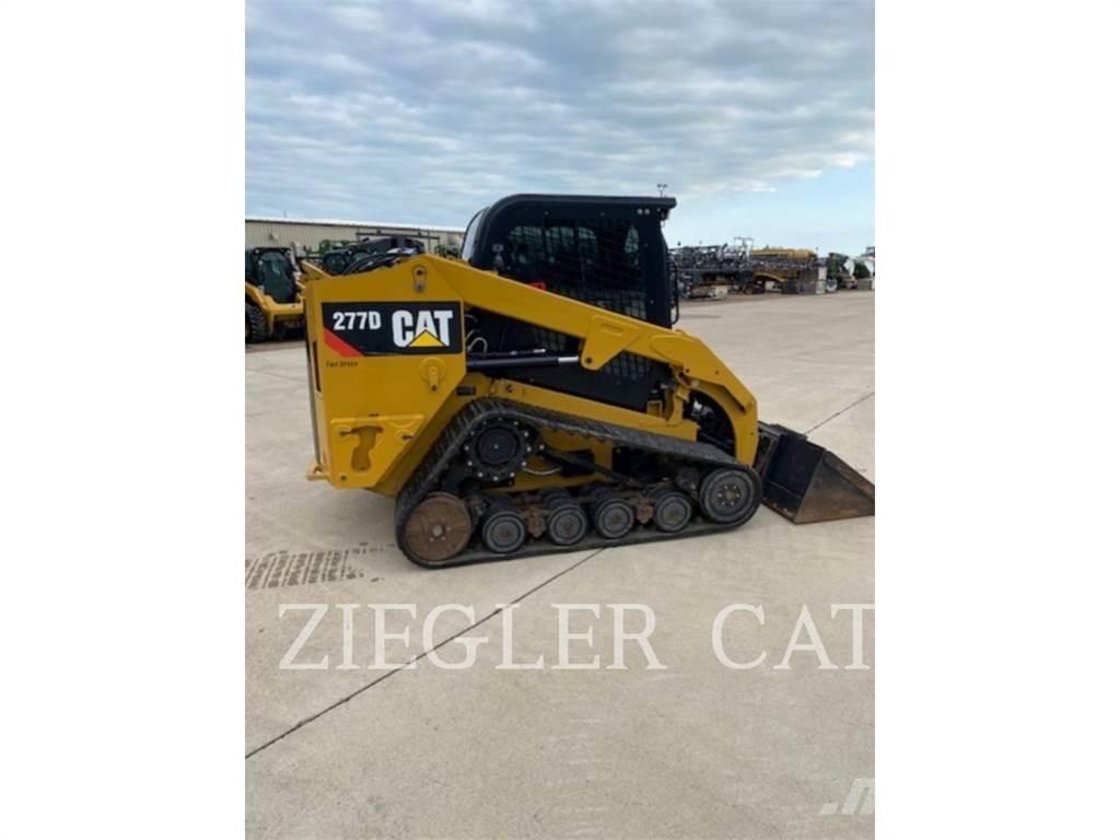CAT 277D Kāpurķēžu iekrāvēji
