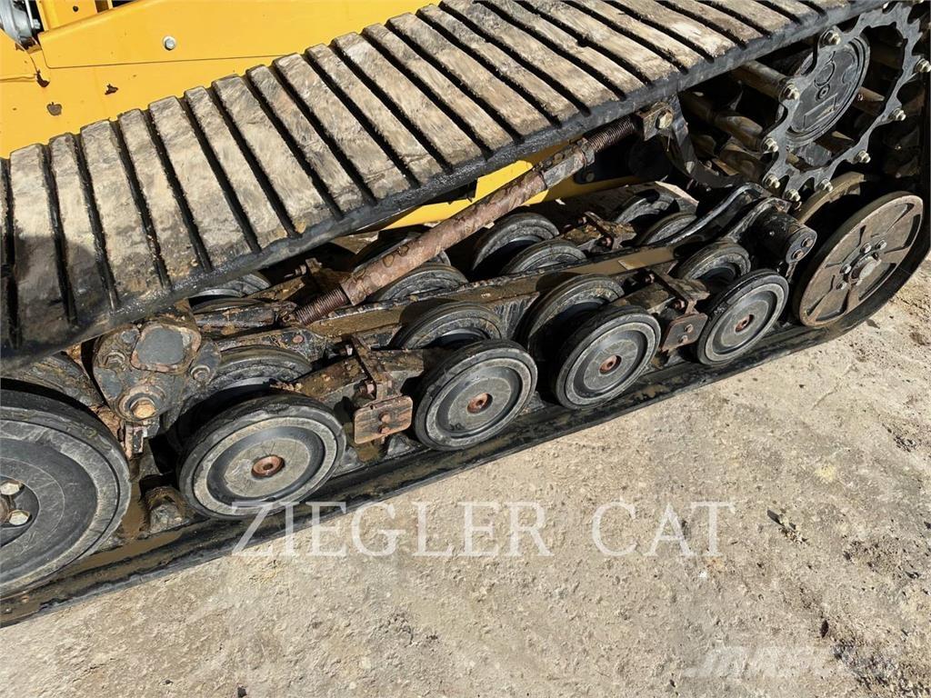 CAT 277D Kāpurķēžu iekrāvēji