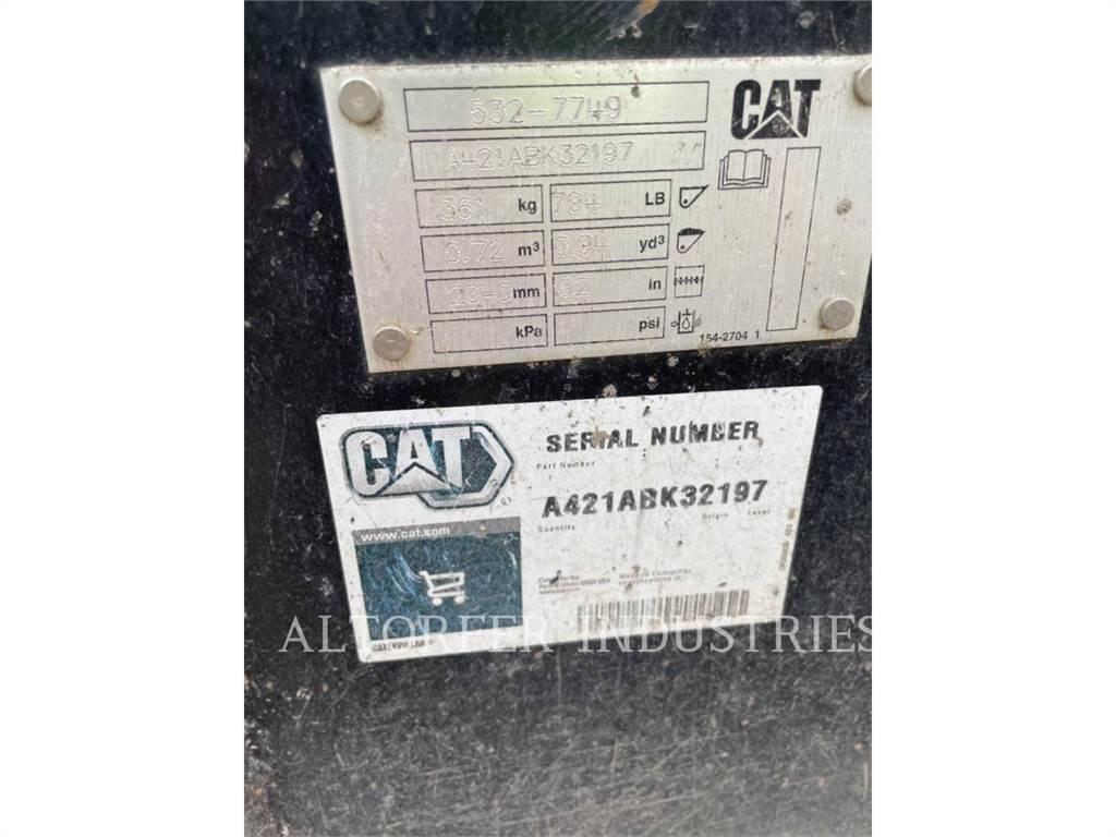 CAT 299D3 Lietoti riteņu kompaktiekrāvēji