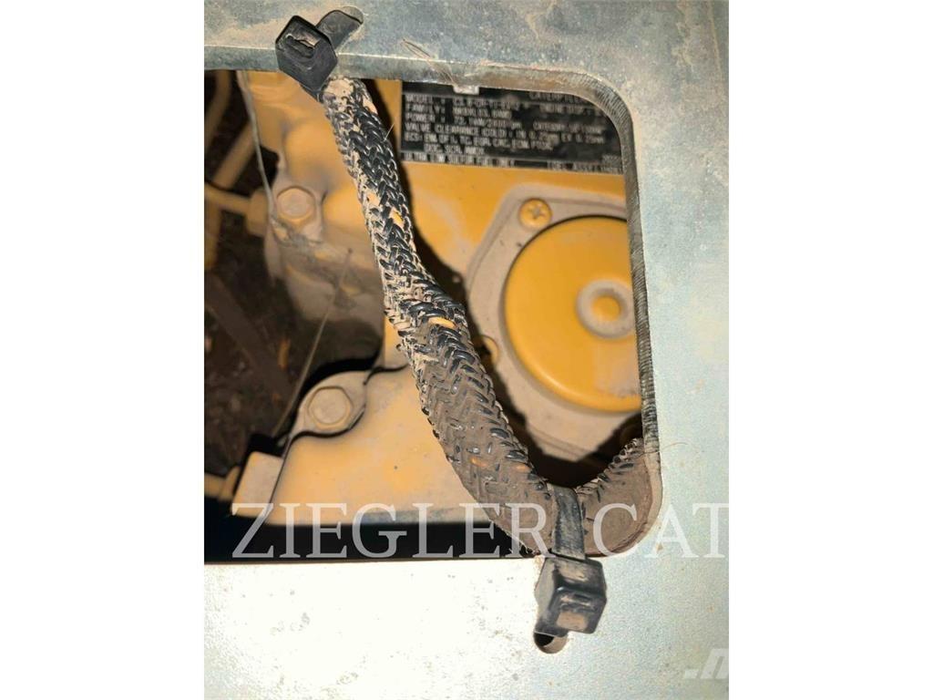 CAT 299D3 Kāpurķēžu iekrāvēji