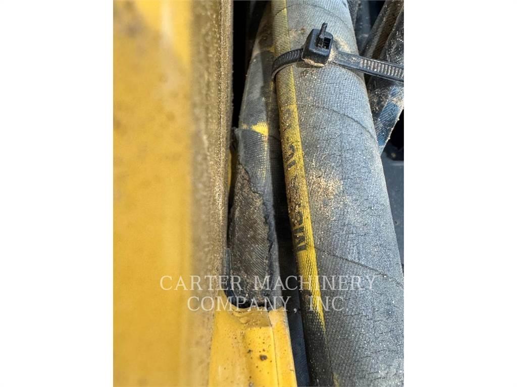 CAT 299D3 XE Kāpurķēžu iekrāvēji