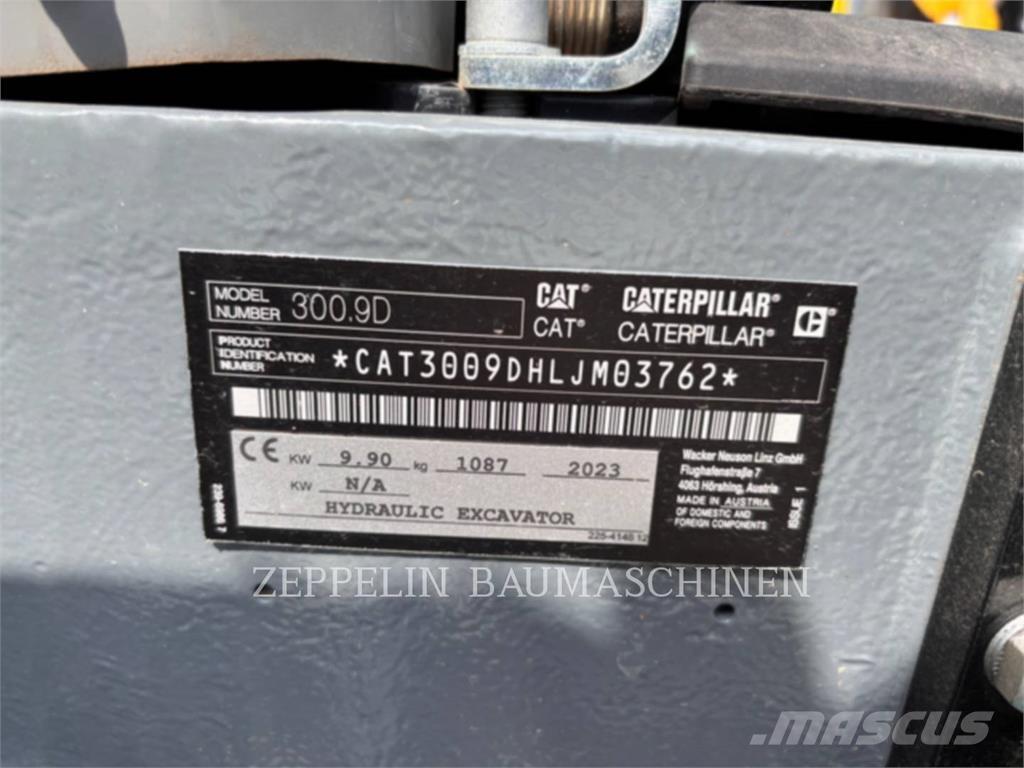 CAT 300.9D Kāpurķēžu ekskavatori
