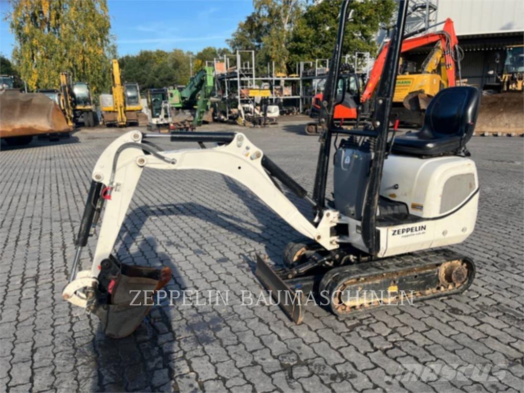 CAT 300.9D Kāpurķēžu ekskavatori