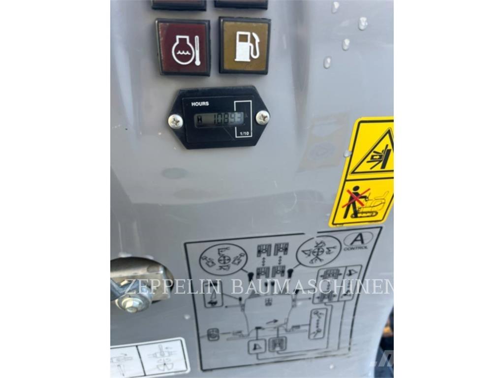 CAT 300.9D Kāpurķēžu ekskavatori