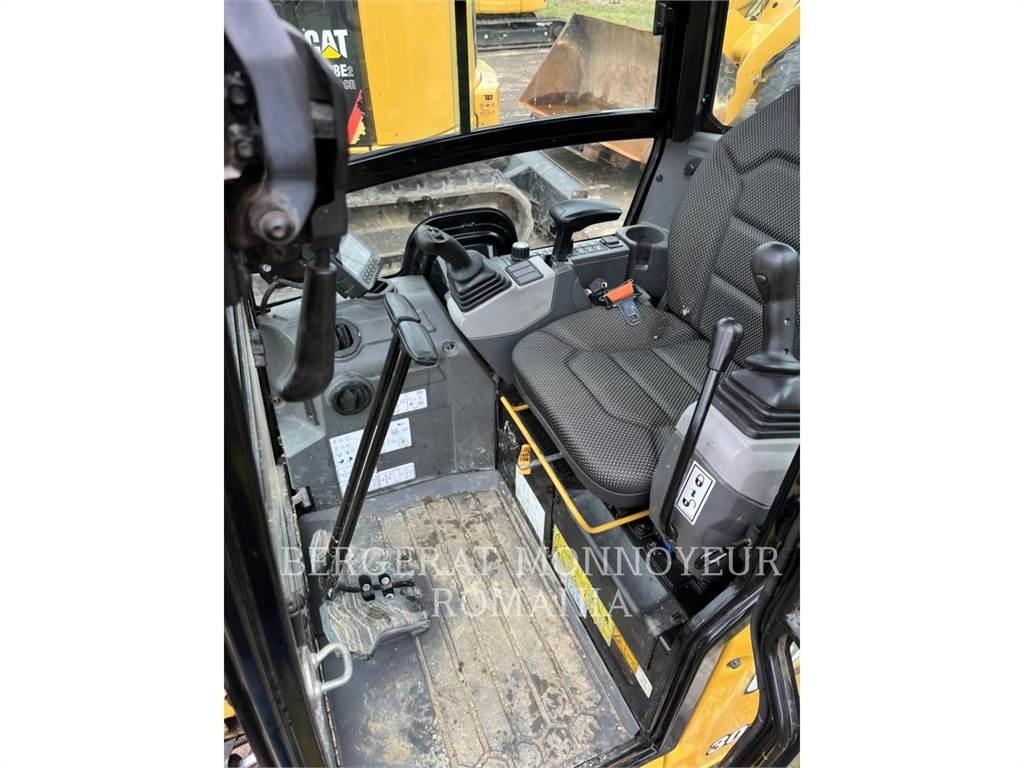 CAT 301.6-05 Kāpurķēžu ekskavatori
