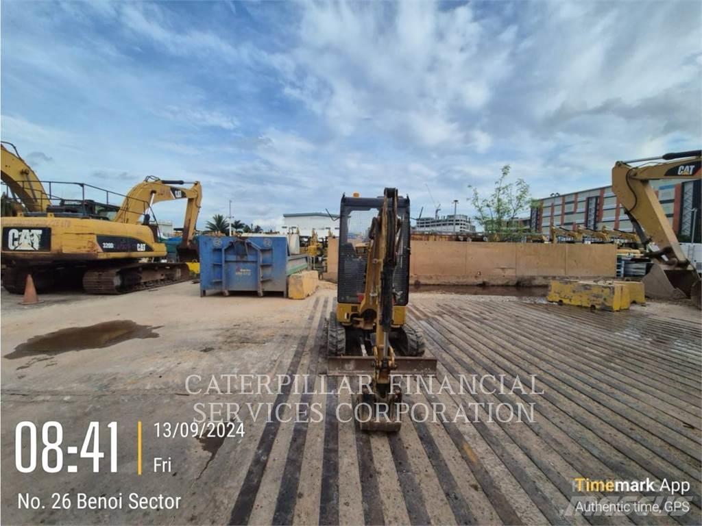 CAT 301.7-05CR Kāpurķēžu ekskavatori