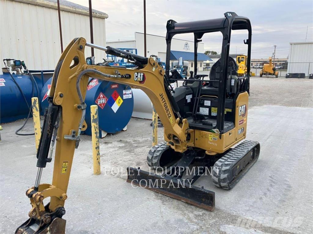 CAT 301.7-05LO Kāpurķēžu ekskavatori