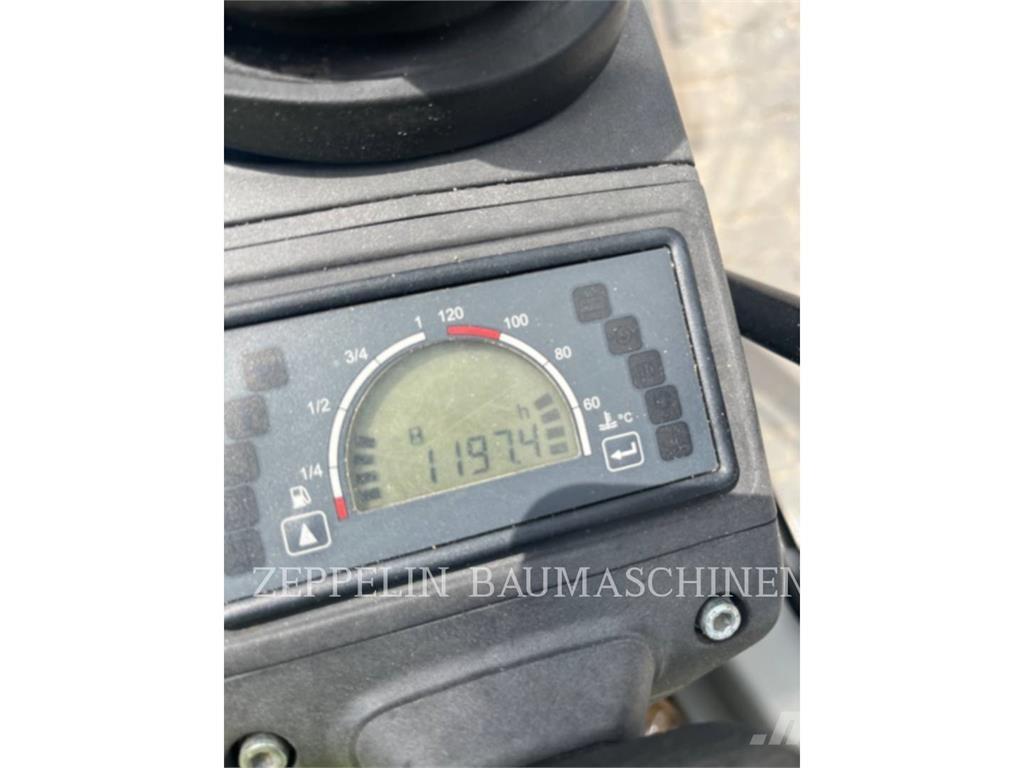 CAT 301.7D Kāpurķēžu ekskavatori