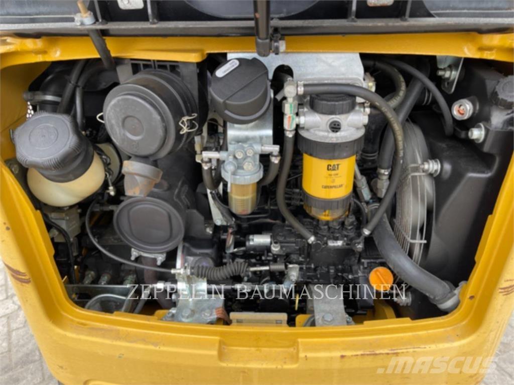 CAT 301.7D Kāpurķēžu ekskavatori