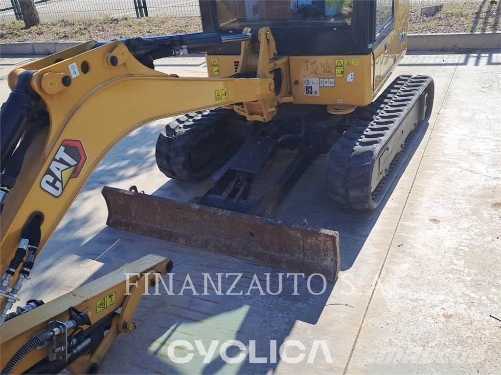 CAT 301.8 Kāpurķēžu ekskavatori