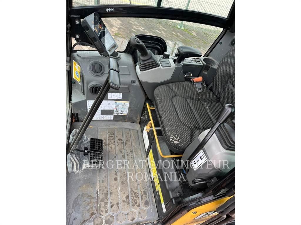 CAT 301.8-05 Kāpurķēžu ekskavatori