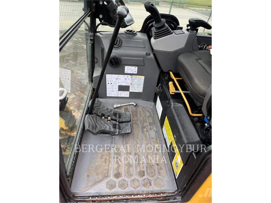 CAT 301.8-05 Kāpurķēžu ekskavatori