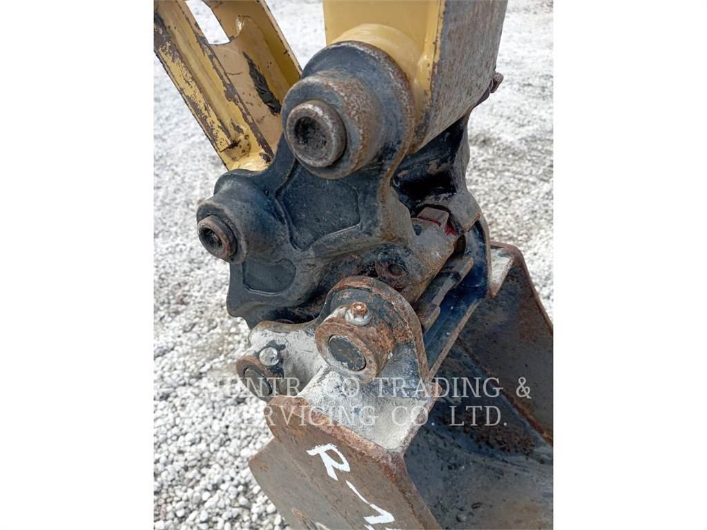 CAT 301.8-05 Kāpurķēžu ekskavatori