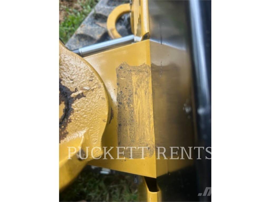 CAT 301.8-05 Kāpurķēžu ekskavatori