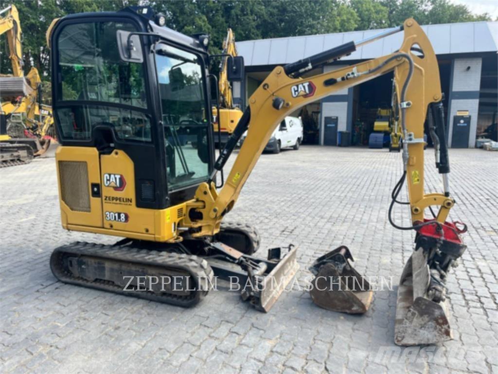 CAT 301.8-05A Kāpurķēžu ekskavatori