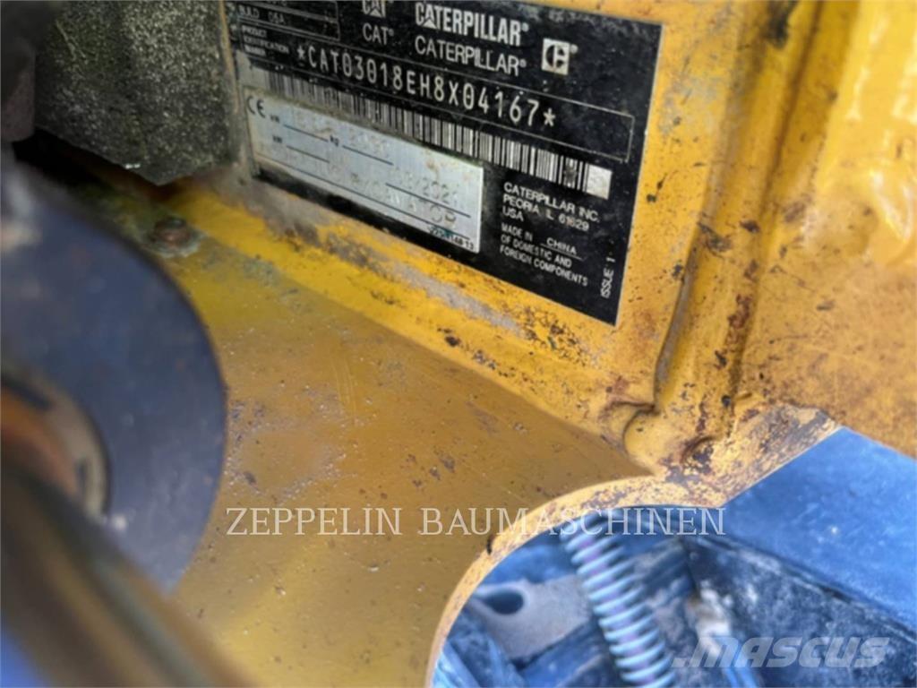 CAT 301.8-05A Kāpurķēžu ekskavatori