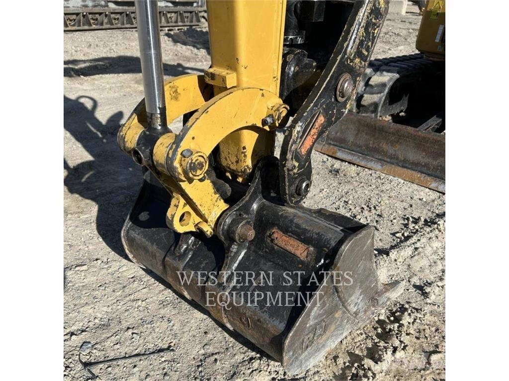 CAT 302 Kāpurķēžu ekskavatori