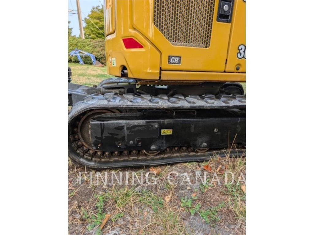 CAT 302 Kāpurķēžu ekskavatori