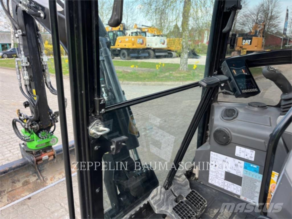 CAT 302-05A CR Kāpurķēžu ekskavatori